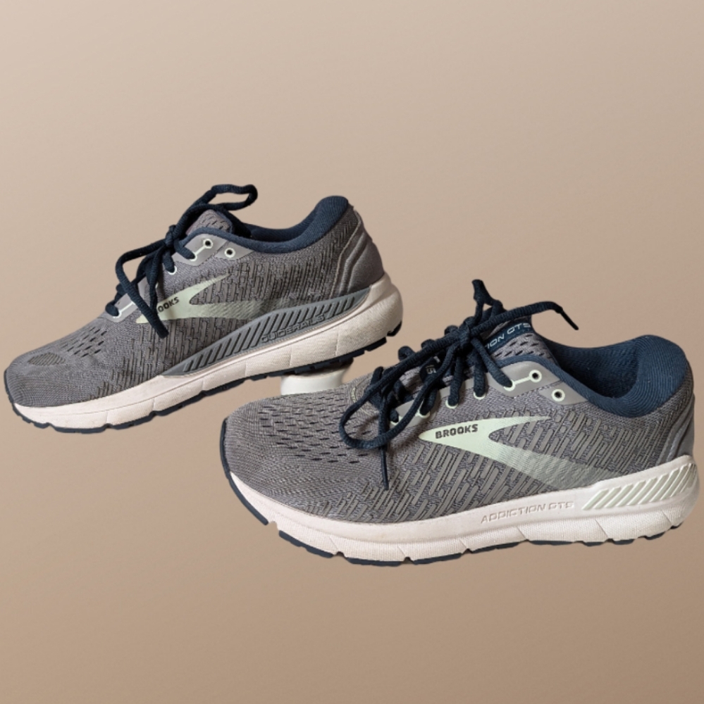 COPY - Brooks Addiction GTS 15 Running Shoe Women's 8.5 Wide